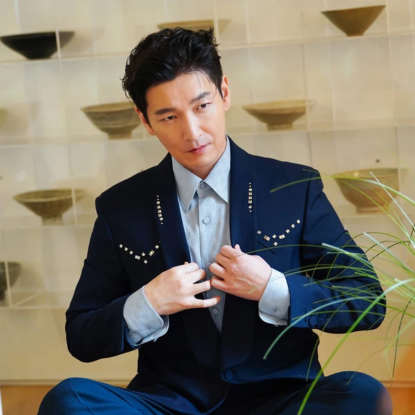 The most loved look of Cho Seungwoo  today