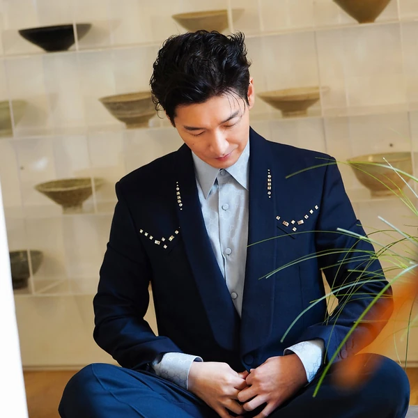 The most loved look of Cho Seungwoo  today
