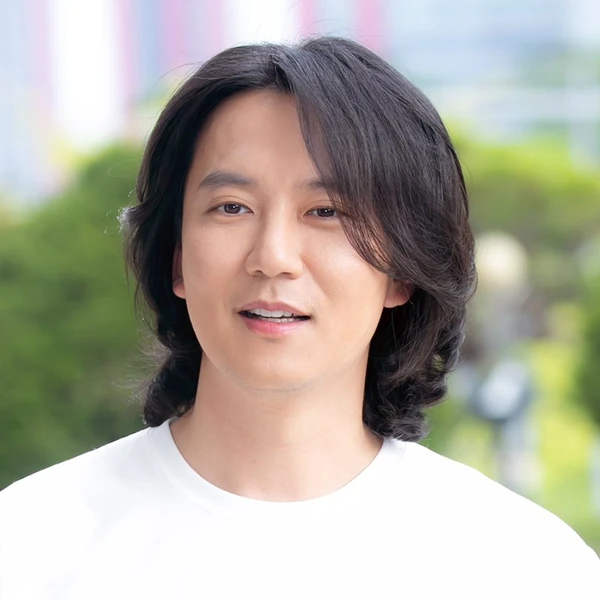 Popular photo full of fans’ love for Kim Namgil
