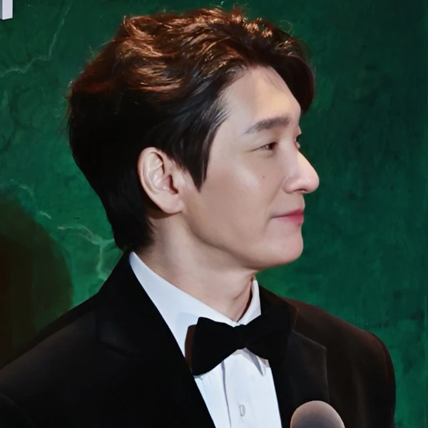 Top moment of Cho Seungwoo  chosen by fans