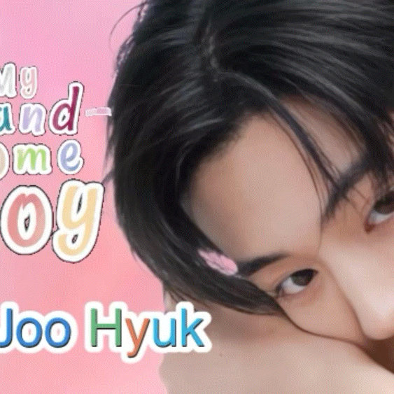 The most loved look of Nam Joohyuk today