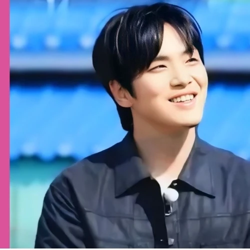 Today’s standout profile photo of Kim Junghyun on Choeaedol Celeb