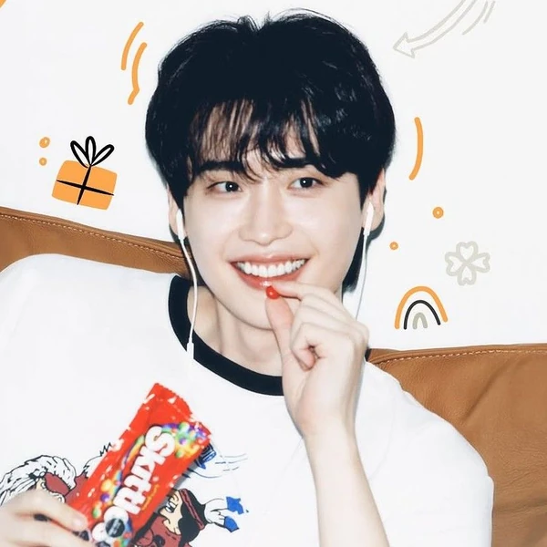 Popular photo full of fans’ love for Lee Jongsuk
