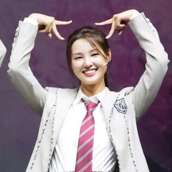 The most loved look of Hwang WooLim today