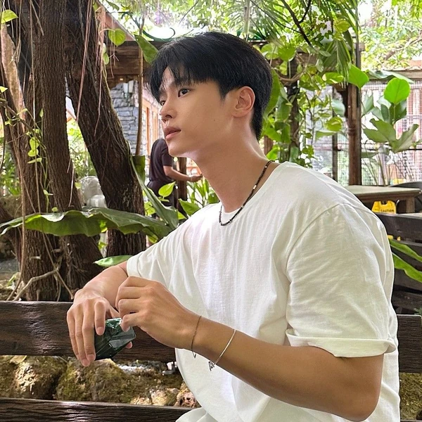 Popular photo full of fans’ love for Cha Hakyeon (N)