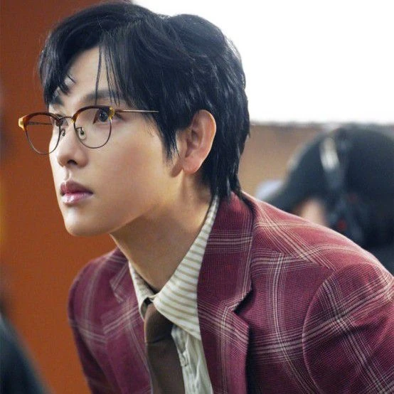 Popular photo full of fans’ love for Yim Siwan