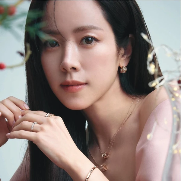 Popular photo full of fans’ love for Han Jimin
