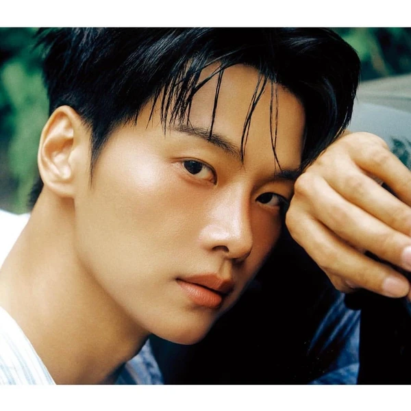 The most loved look of Cha Hakyeon (N) today