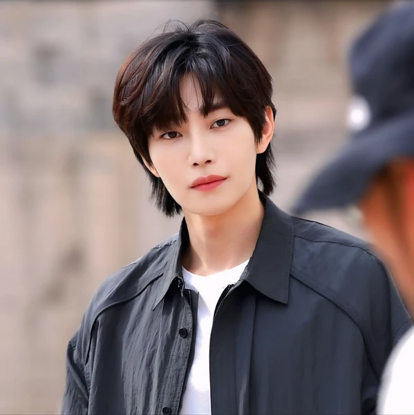 Popular photo full of fans’ love for Kim Jaeyoung