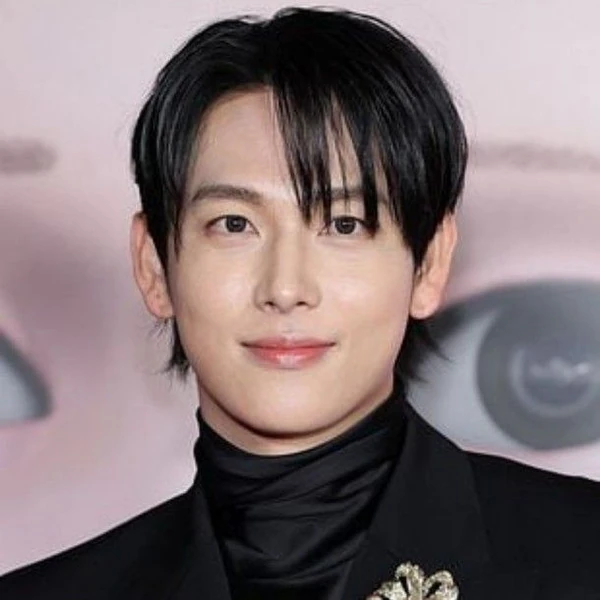 Top moment of Yim Siwan chosen by fans