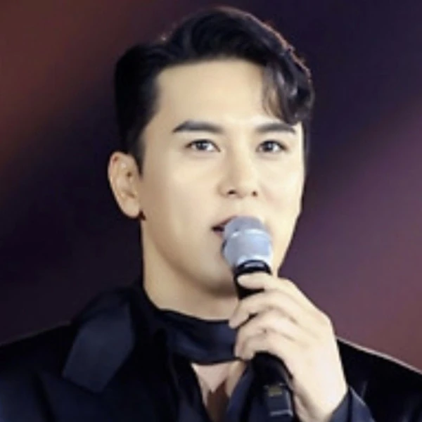 Popular photo full of fans’ love for Jang Minho