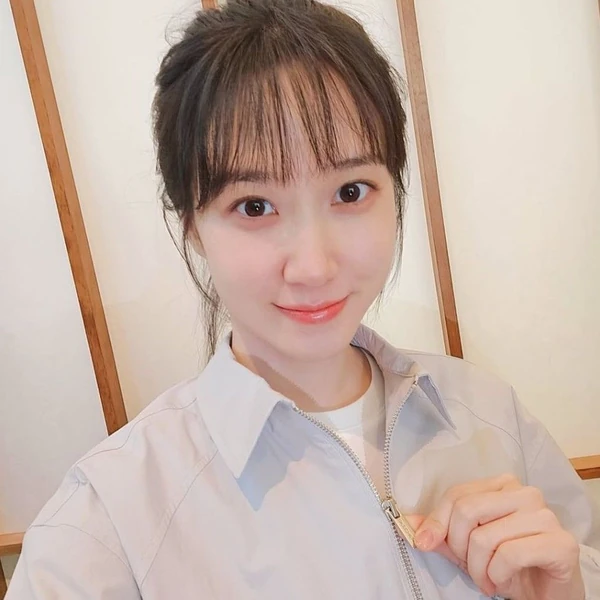 Popular photo full of fans’ love for Park Eunbin