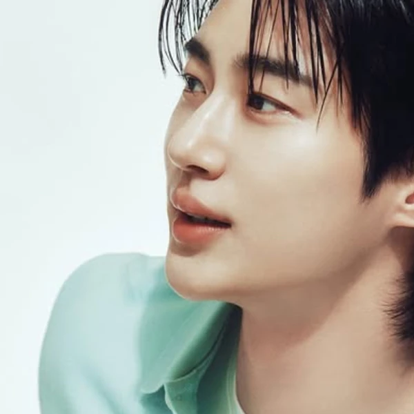Popular profile image of Byeon Wooseok selected by vote