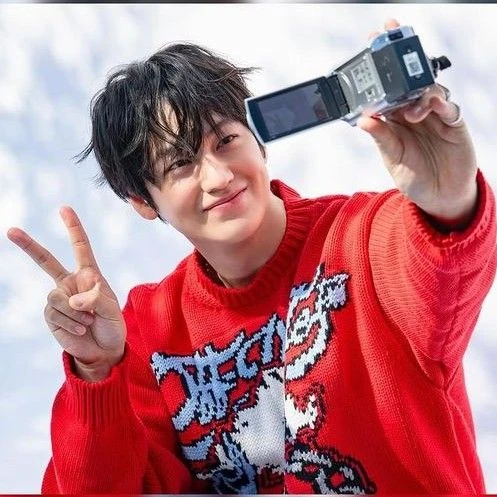 The most loved look of Kim Bum today
