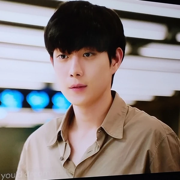 Popular photo full of fans’ love for Kim Youngdae