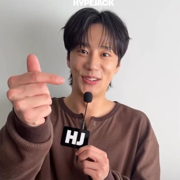 The most loved look of Lee Junyoung today