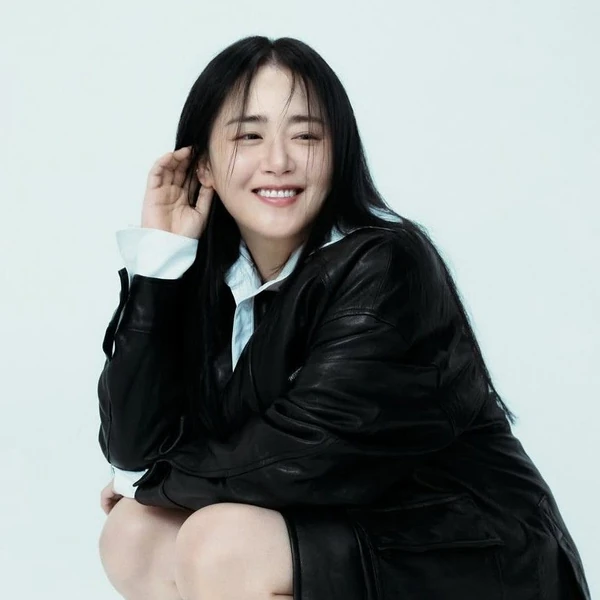 Popular photo full of fans’ love for Moon Geunyoung