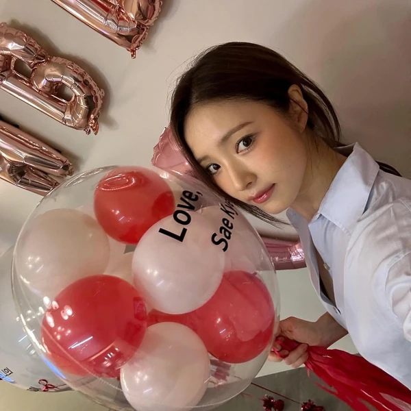 The most loved look of Shin Sekyung today