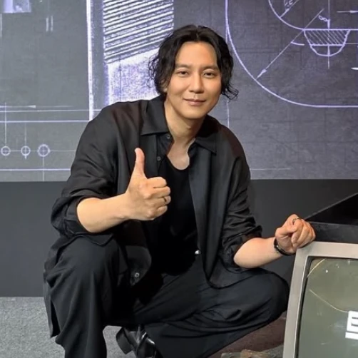 充滿粉絲愛的金南佶人氣照片