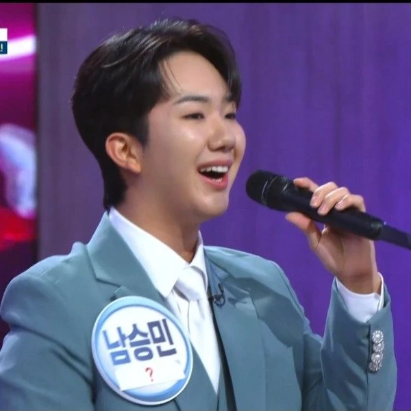 Popular photo full of fans’ love for Nam Seungmin