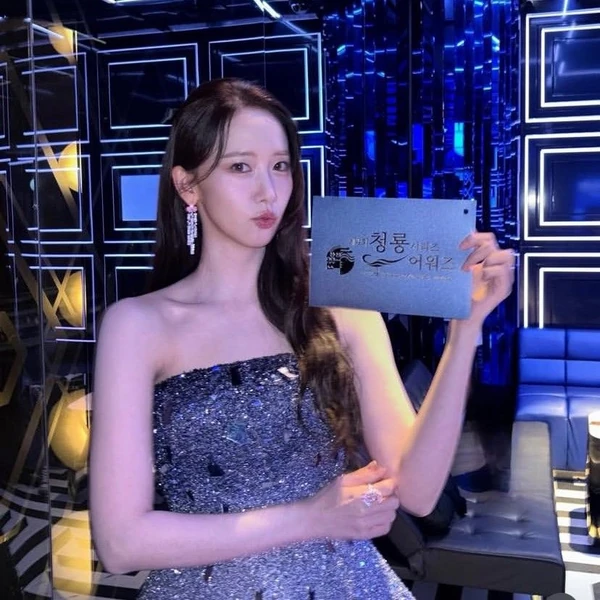 Popular photo full of fans’ love for Yoona