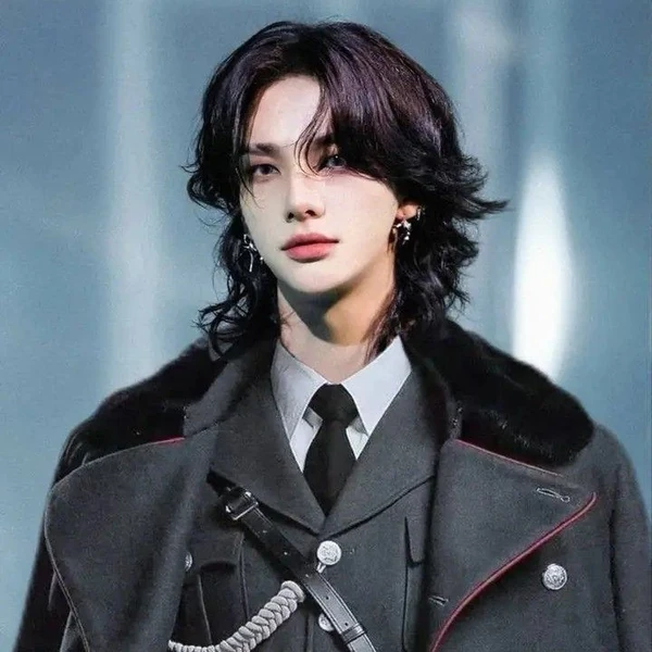 Top moment of Kim Hyunjin chosen by fans