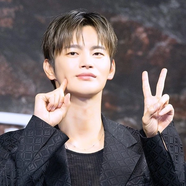 서인국 팬심 가득한 인기 사진