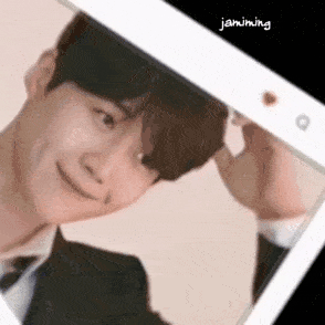 The most loved look of Kim Seonho today