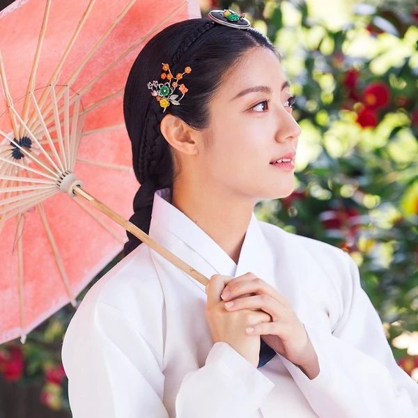 Top moment of Nam Jihyeon chosen by fans