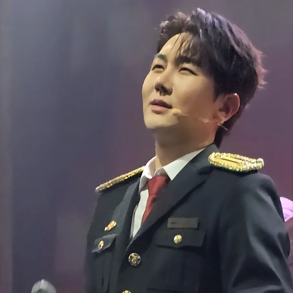 Popular photo full of fans’ love for Kim Soochan