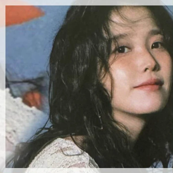Popular photo full of fans’ love for IU