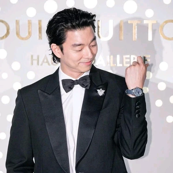 今天最受喜爱的孔侑模样