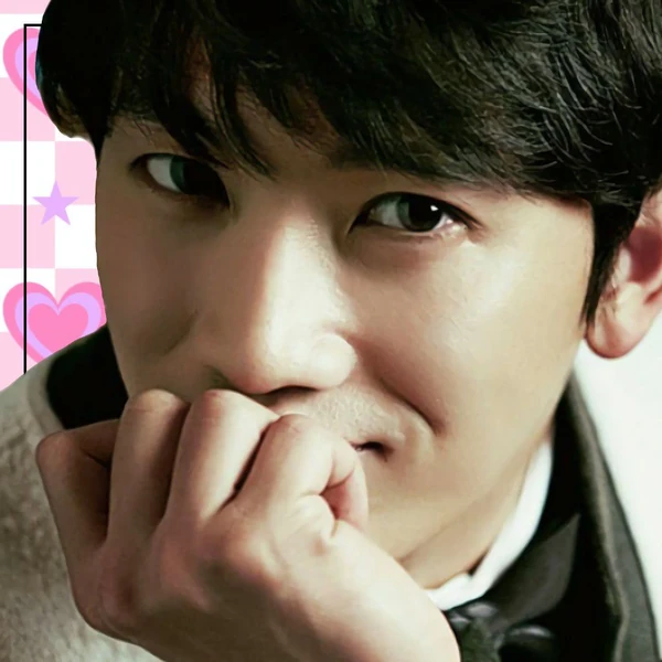 The most loved look of Ji Sung today