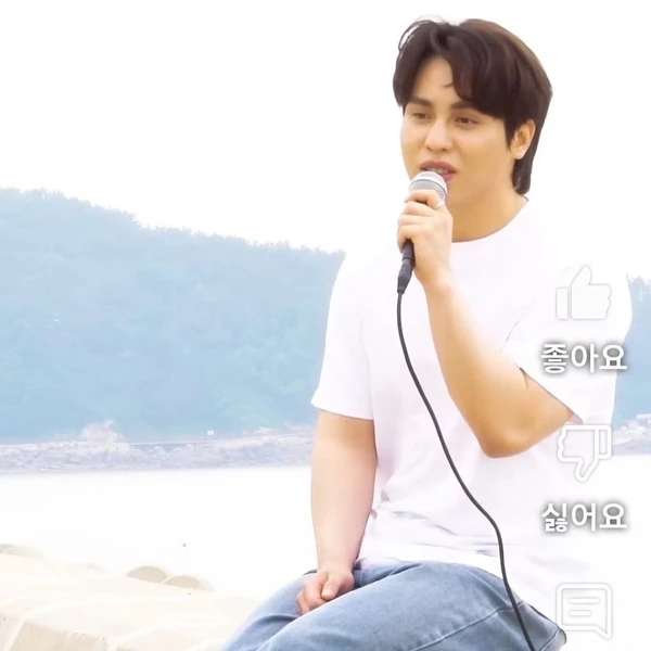 The most loved look of Mooryong today
