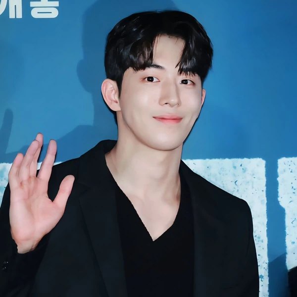 Popular profile image of Nam Joohyuk selected by vote