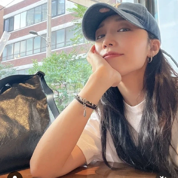 Popular photo full of fans’ love for Jung Eunji