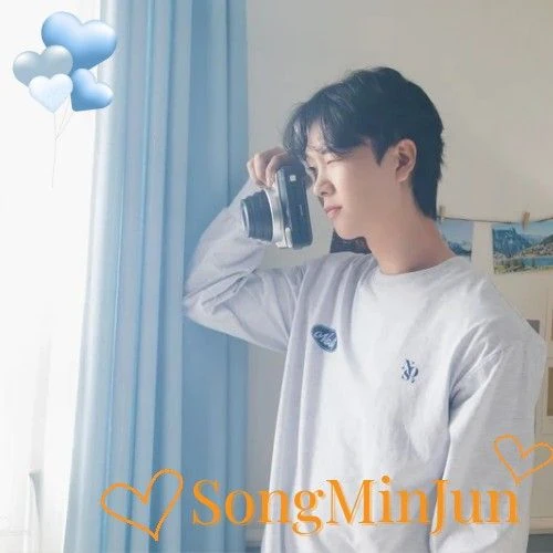 Popular photo full of fans’ love for Song Minjun