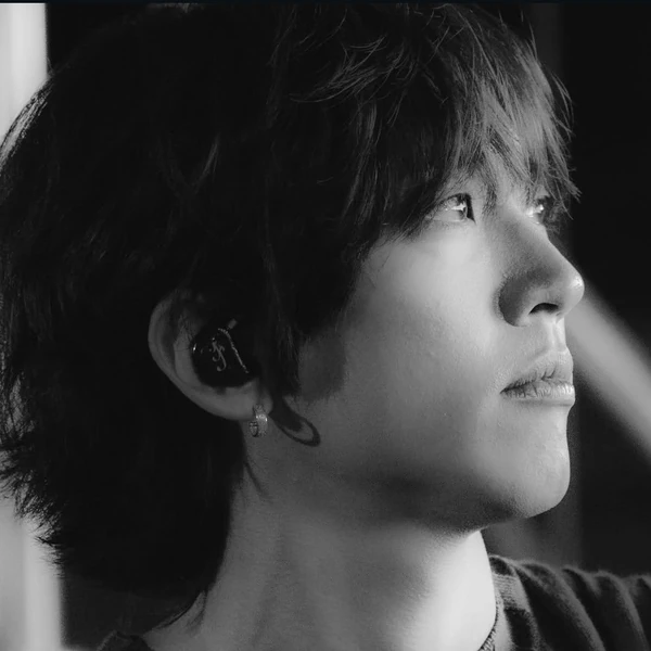 Popular photo full of fans’ love for Lee Seungyoon