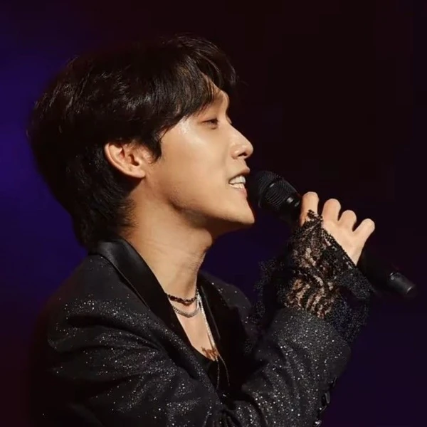 The most loved look of Choi Woojin today