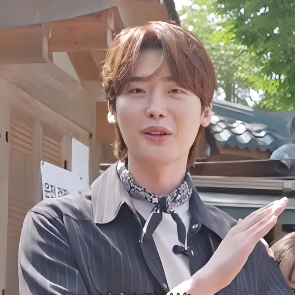 Top moment of Lee Jongsuk chosen by fans