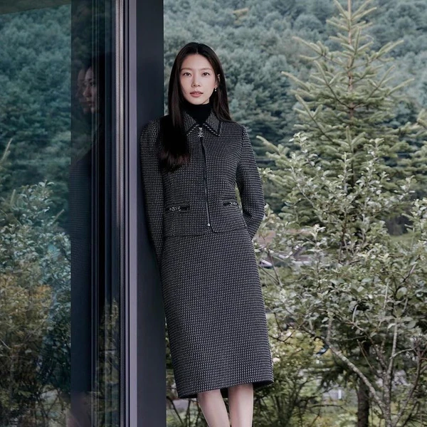 The most loved look of Gong Seungyeon today