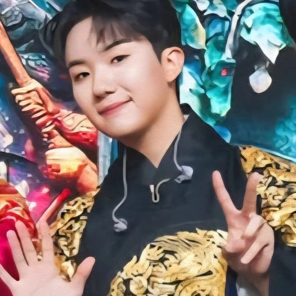The most loved look of Nam Seungmin today