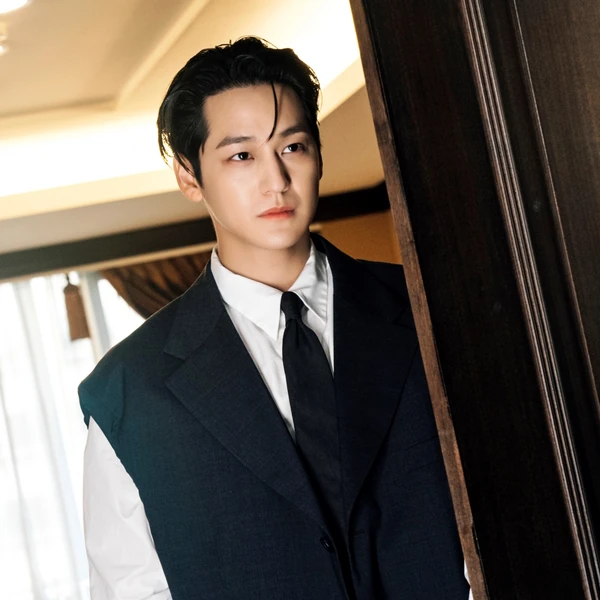 Popular photo full of fans’ love for Kim Bum