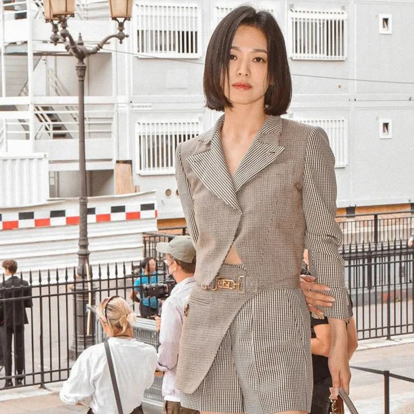 The most loved look of Song Hyekyo today