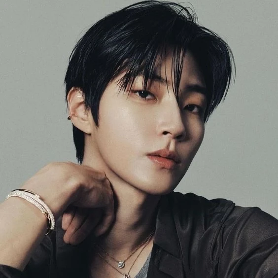 오늘 가장 사랑받은 황인엽의 모습