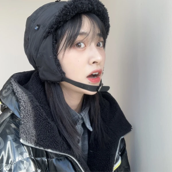Popular photo full of fans’ love for Shen Yue
