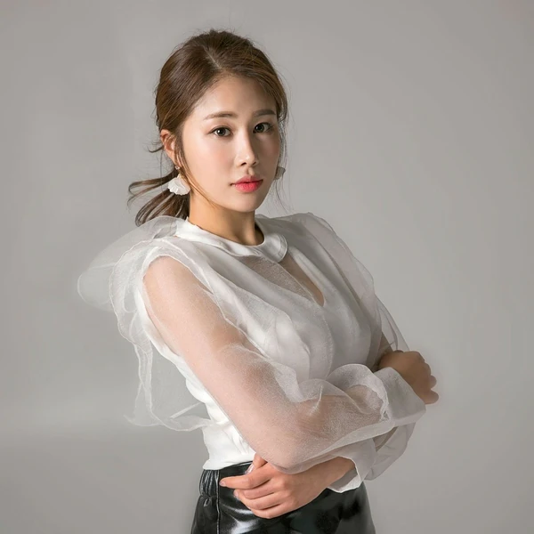 The most loved look of Kim Soyou today