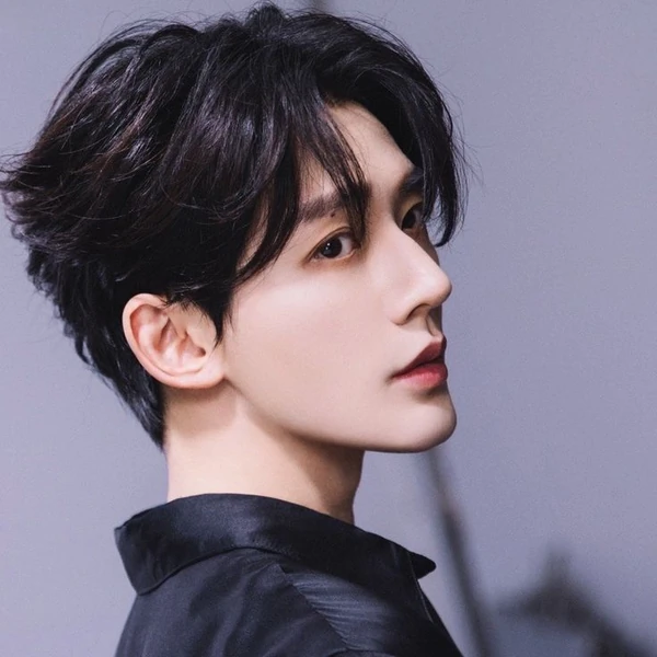 Popular photo full of fans’ love for Deng Wei