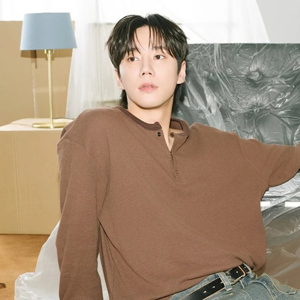 Popular photo full of fans’ love for Lee Junyoung