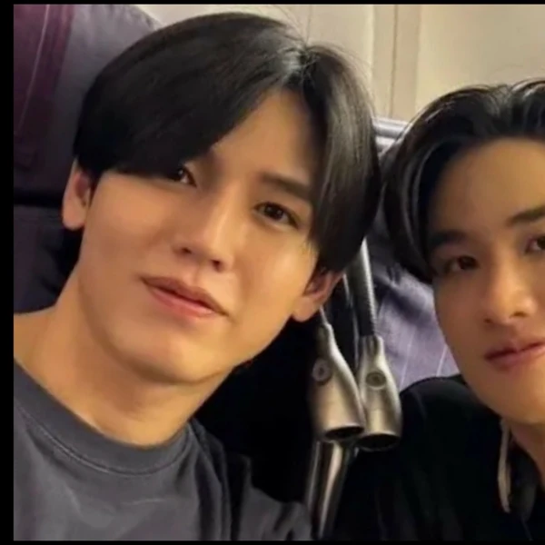 Popular photo full of fans’ love for New Thitipoom Techaapaikhun
